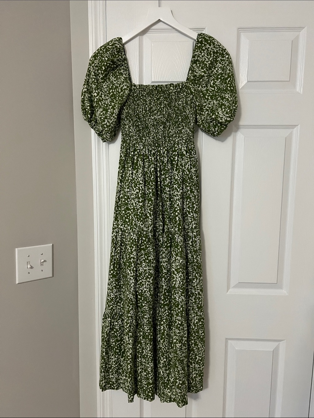 Abercrombie & Fitch Olive Green Floral Puff-Sleeve Maxi Dress